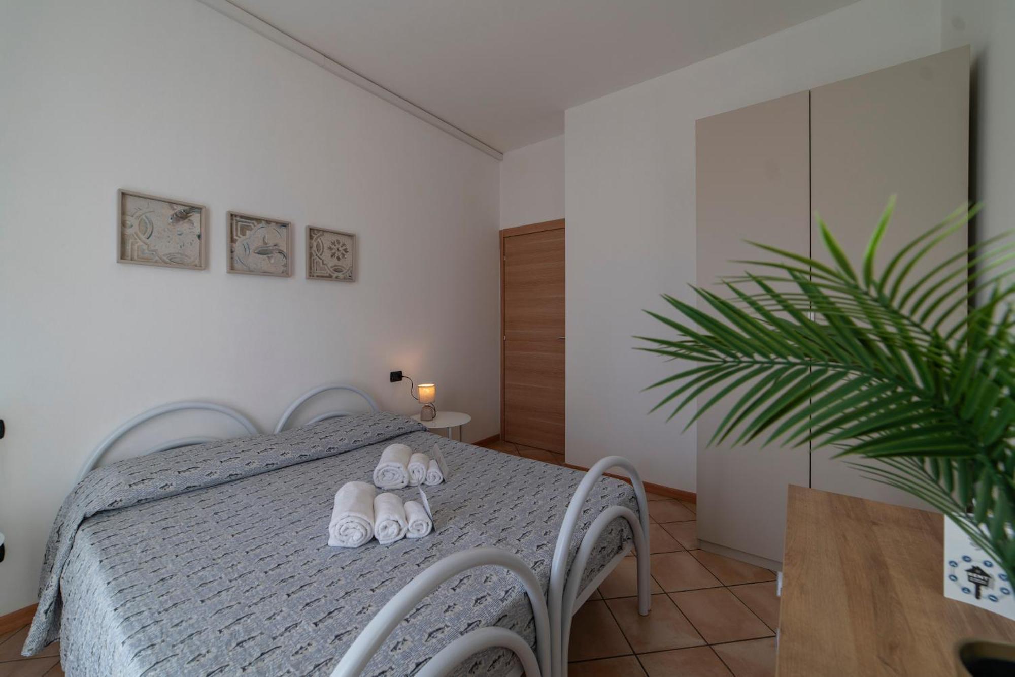 La Casa Dei Carta-New & Chic Lovere Exterior foto